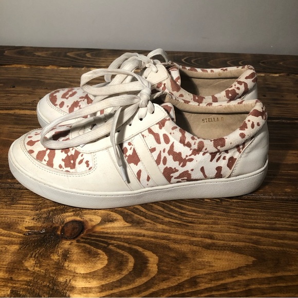 Stella Sneaker Caramel Cow Print Size 8 - Picture 8 of 11